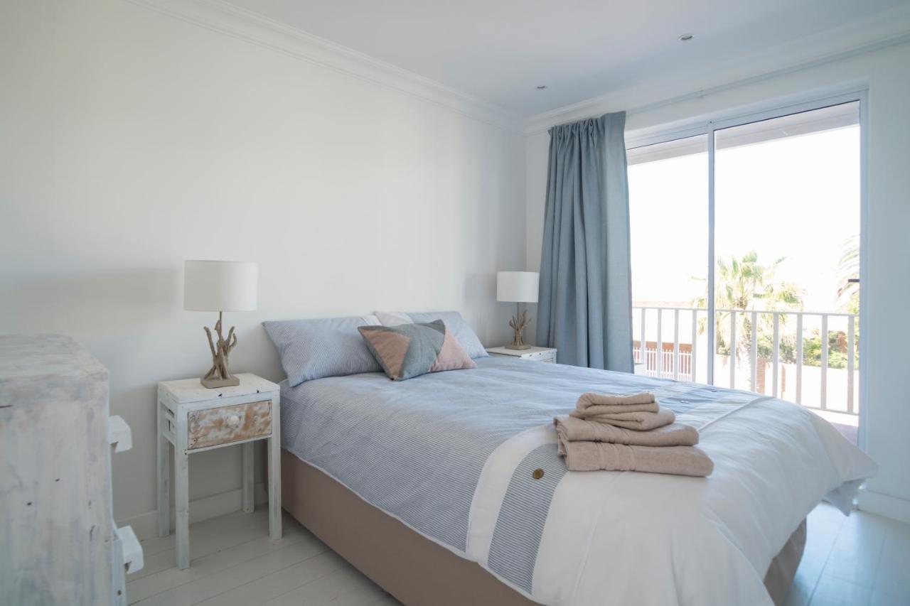 Sunset Beach Living Guesthouse Cape Town Exterior photo