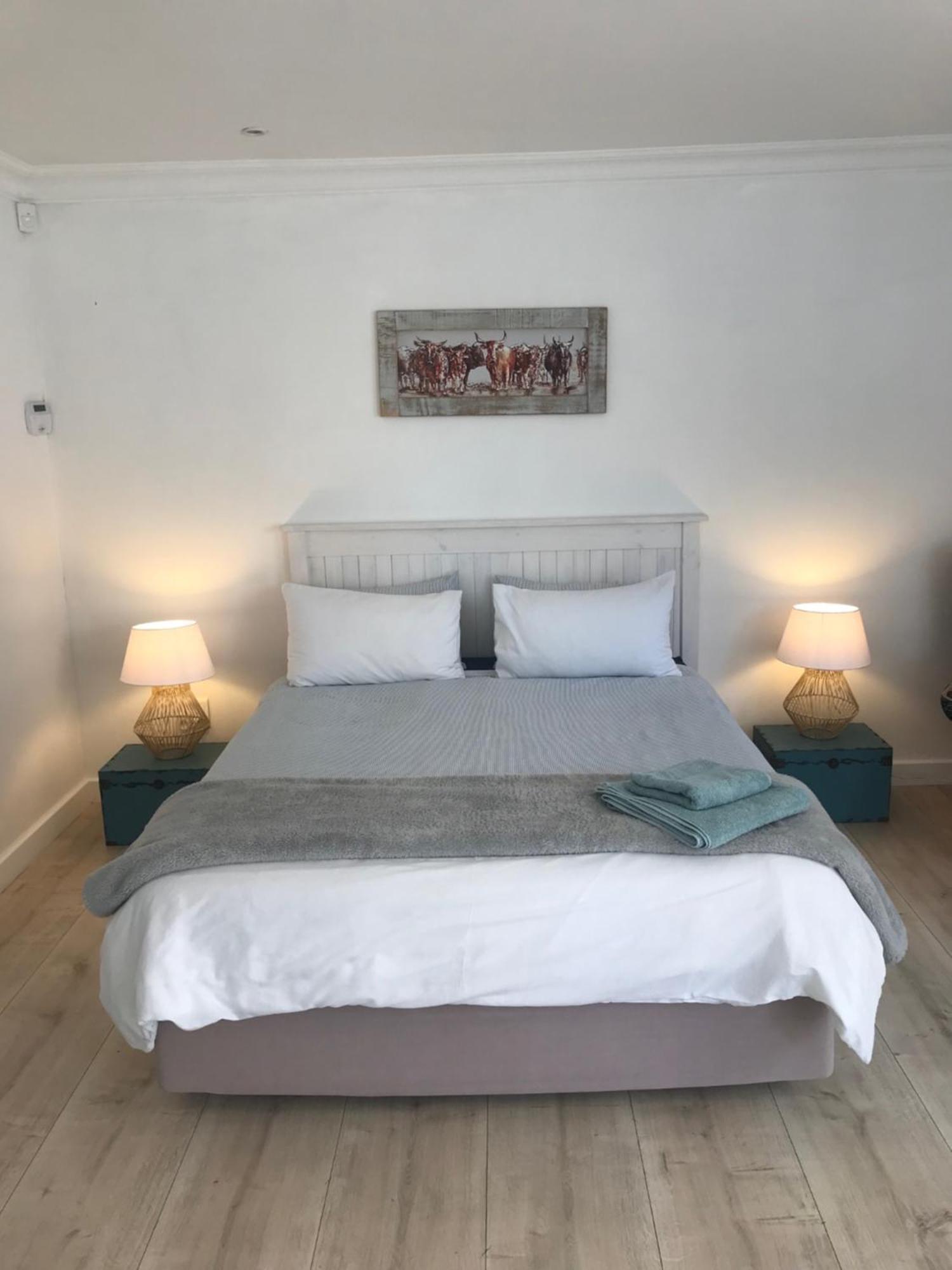 Sunset Beach Living Guesthouse Cape Town Exterior photo